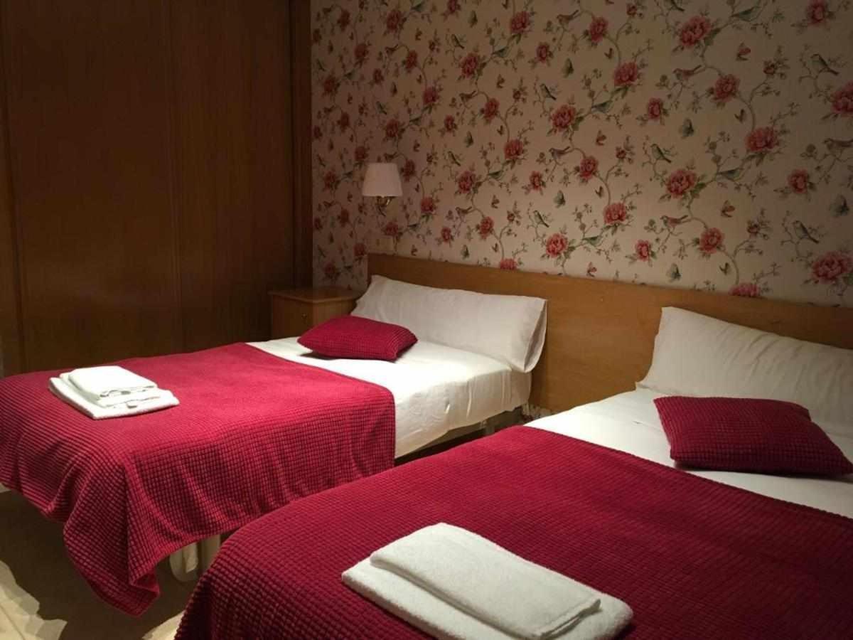 Apartamentos Mugarri Poveña エクステリア 写真