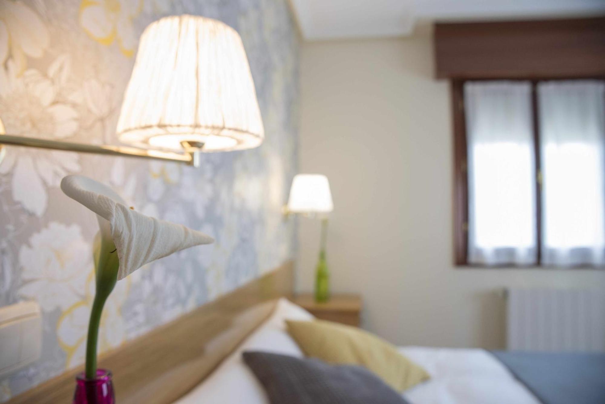 Apartamentos Mugarri Poveña エクステリア 写真