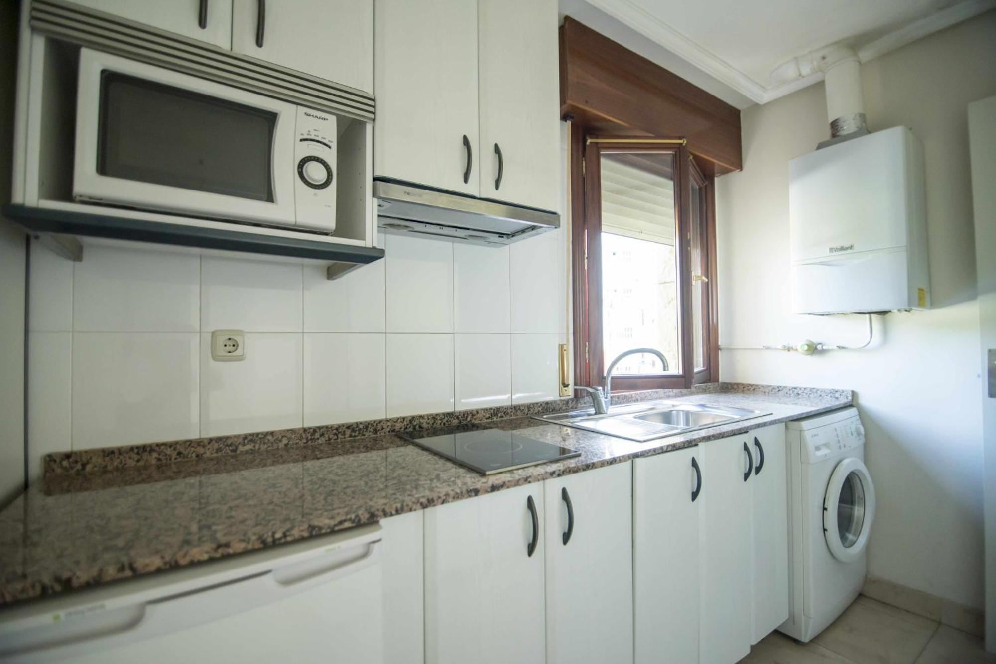 Apartamentos Mugarri Poveña エクステリア 写真